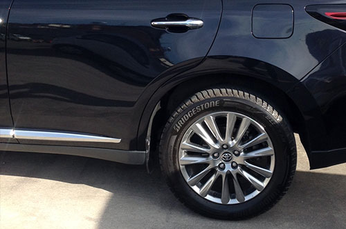 自動車板金塗装補修の作業事例（ビフォーアフター）