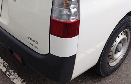 自動車板金塗装補修の作業事例(ビフォーアフター)