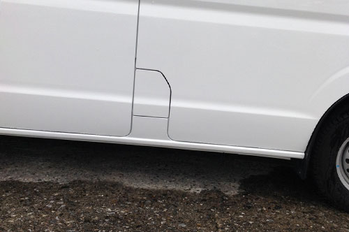 自動車板金塗装補修の作業事例(ビフォーアフター)