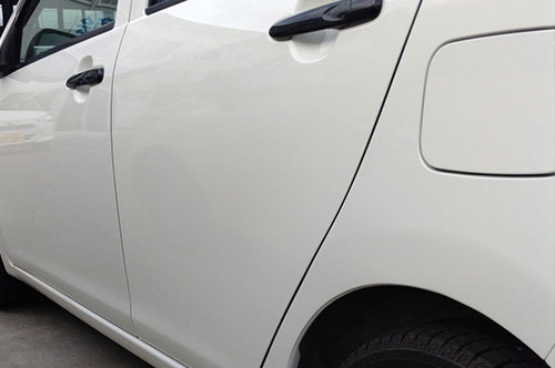 自動車板金塗装補修の作業事例（ビフォーアフター）