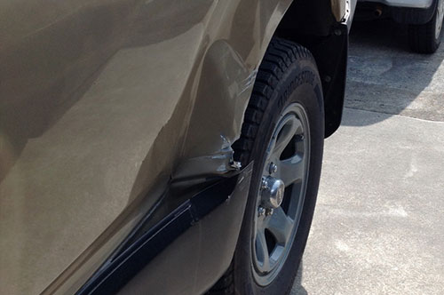 自動車板金塗装補修の作業事例（ビフォーアフター）