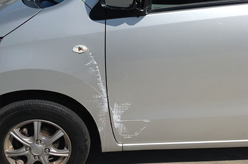 自動車板金塗装補修の作業事例(ビフォーアフター)