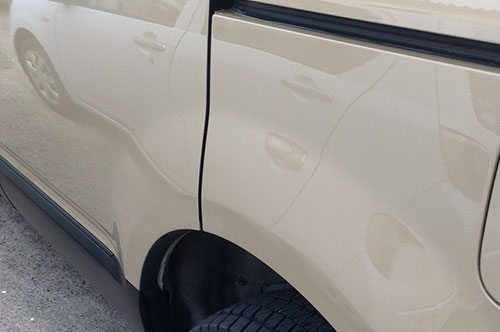 自動車板金塗装補修の作業事例（ビフォーアフター）